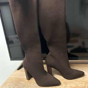 Women's Brown Ribbed Knee-High Block Heel sock Boots